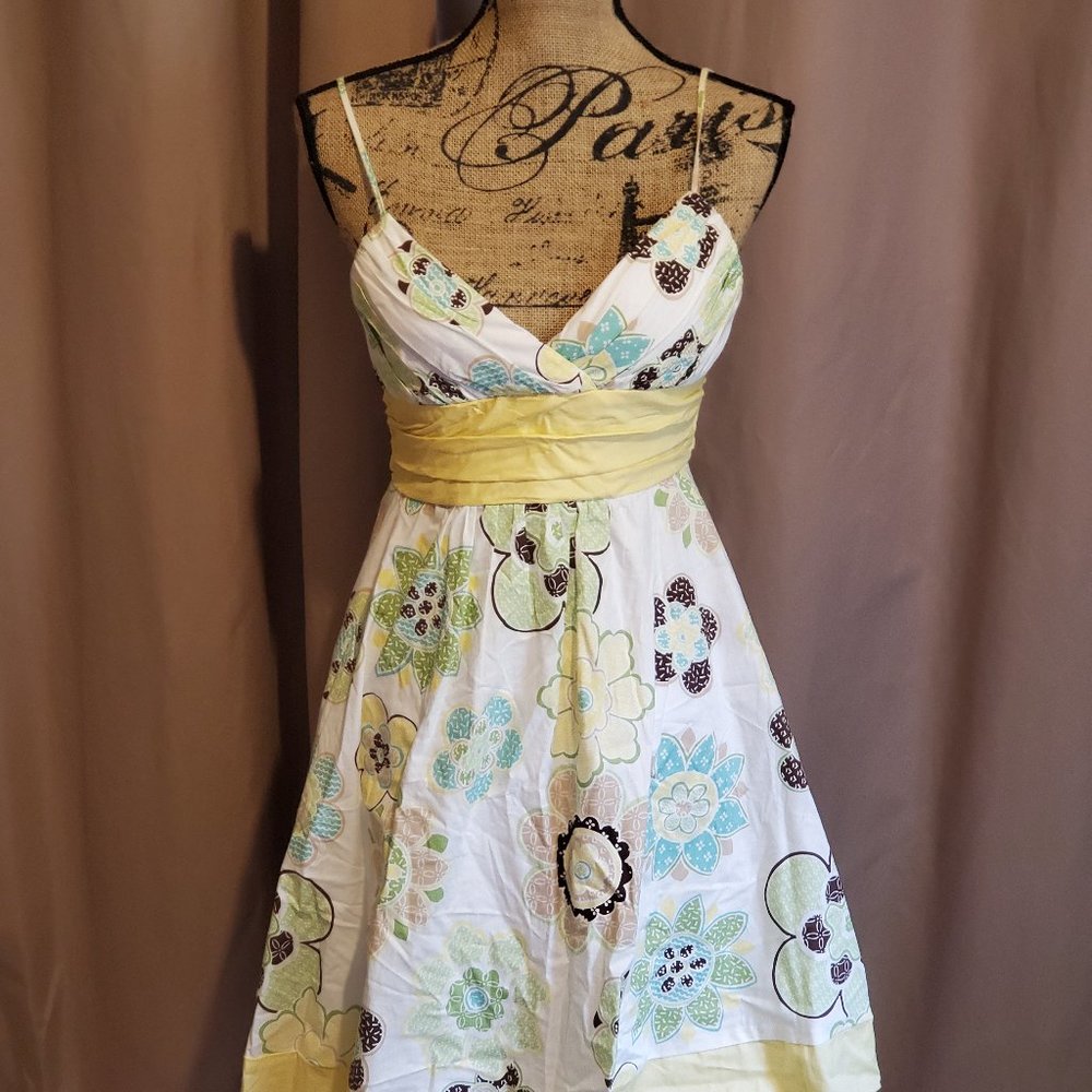 XOXO Floral Summer Above the Knee Dress